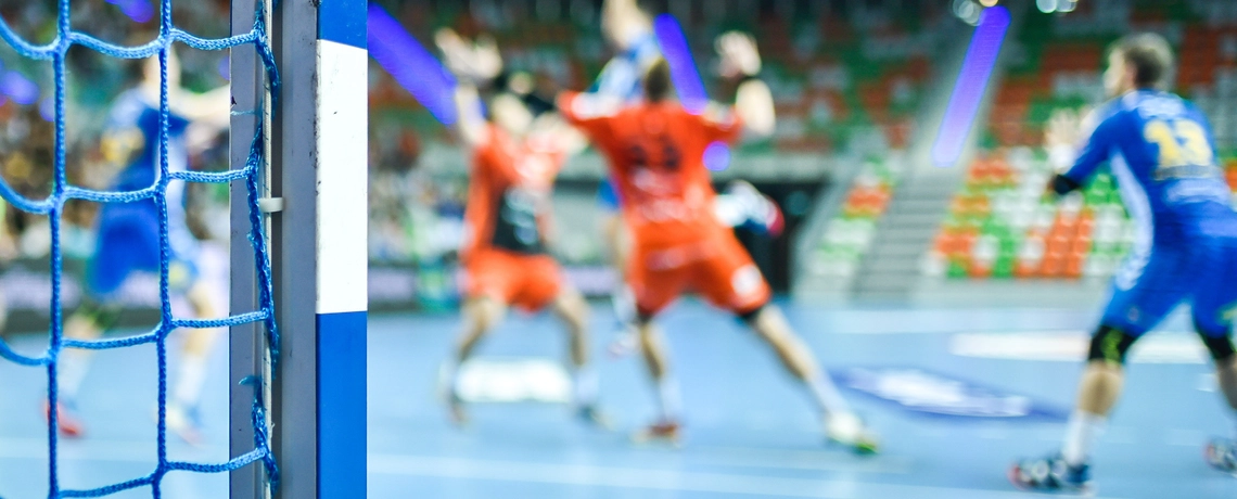 Handballspiel aus Sicht des Torwarts